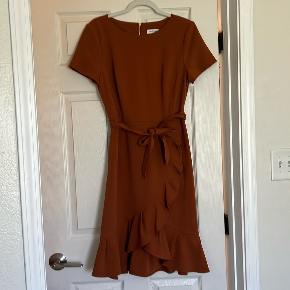 Women’s dress size 10